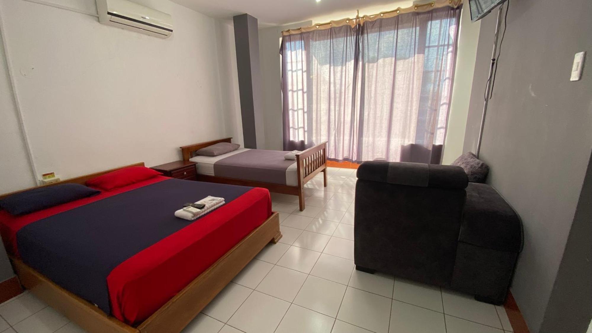 Hostal Casa Blanca Puerto Francisco de Orellana Kültér fotó